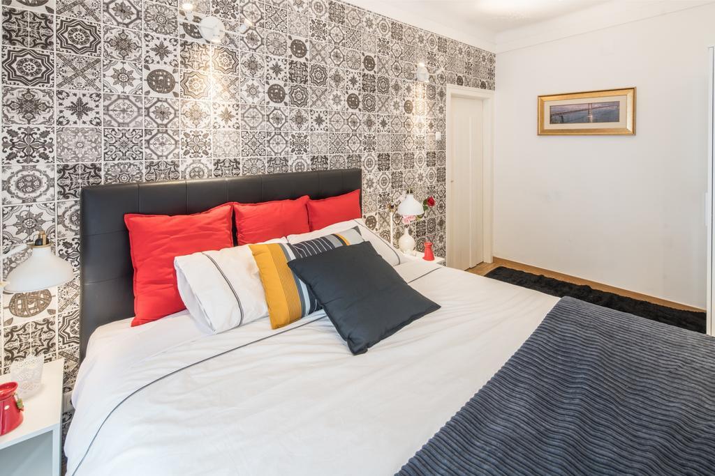 Lisbon Fragrances Apartment Exterior photo